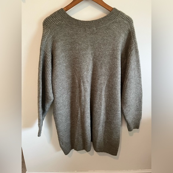 Long green/grey sweater - Picture 2 of 3